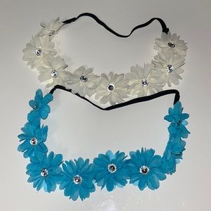 FREE (with buy) Floral Headbands 🩵🤍🌸